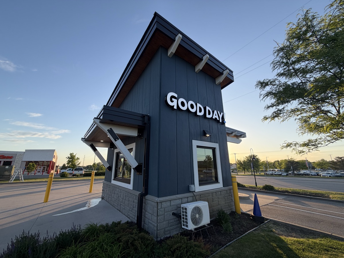Commercial building painting Minneapolis MN