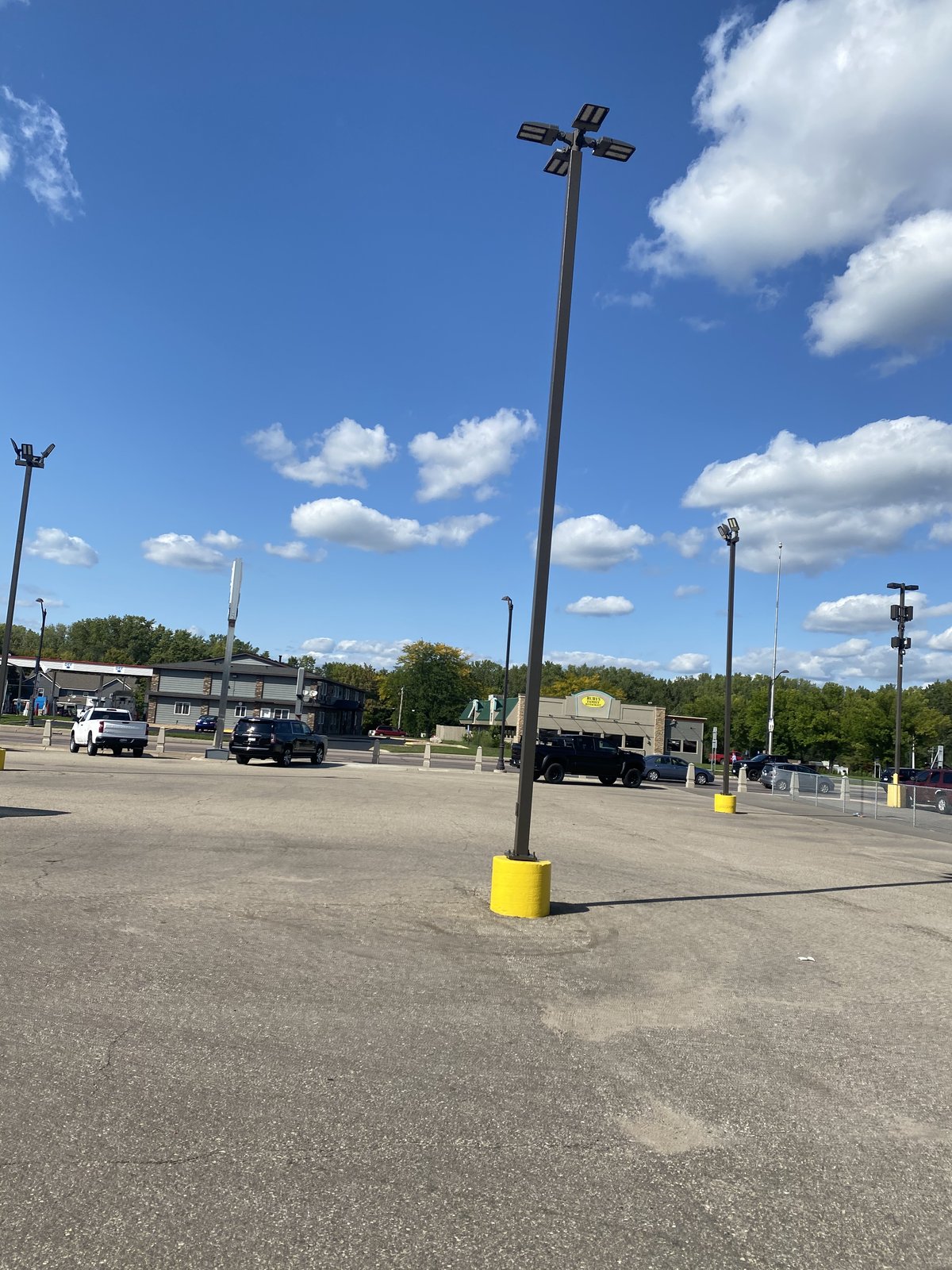 Shakopee Chevrolet Parking Lot